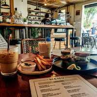 Tropical Vibe Cafe