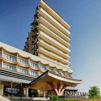 Sun-Kissed Grandeur and Island Grace