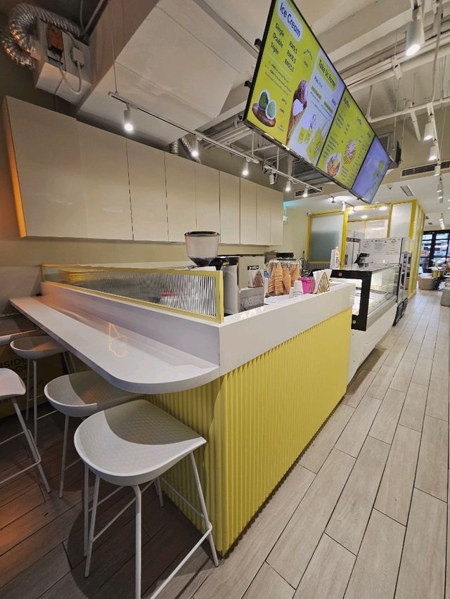 Cool Scoops at Inside Scoop, Georgetown