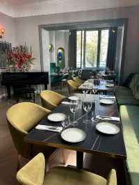 Restaurant & Rooftop Bar Savart