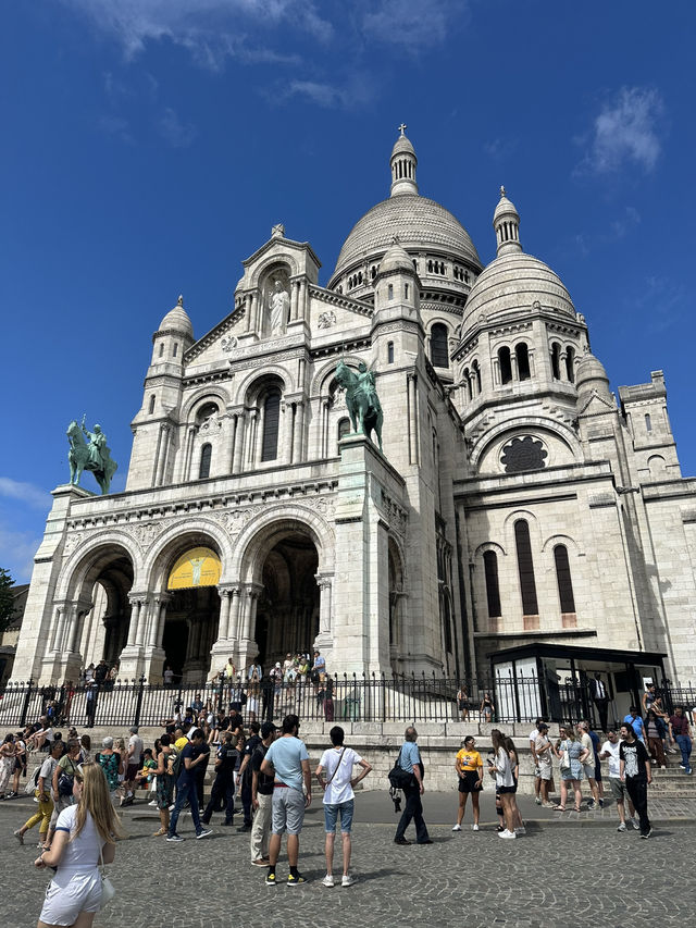 🎨芸術家たちの丘・モンマルトルで、パリの“絵になる時間”を。🇫🇷🖌️