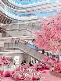 🌸 Spring Bloom Alert in Beijing! Giant Cherry Blossom Wonderland at Lize Paradise Walk 🌸