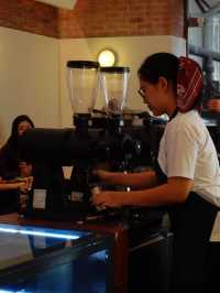 Pomalo Brew & Bakes