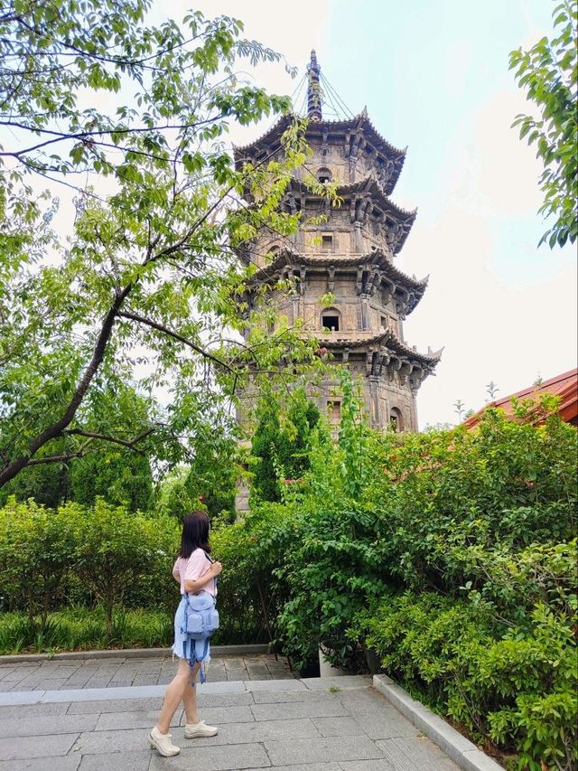 泉州開元寺參觀指南：千年古剎打卡攻略，悟空取景地與雙塔冷知識