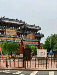 SUMMER PALACE · BEIJING’S 3-SQUARE-KILOMETER IMPERIAL ESCAPE