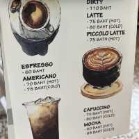 バンコクの静かなエリアにある喫茶店のようなカフェ🇹🇭