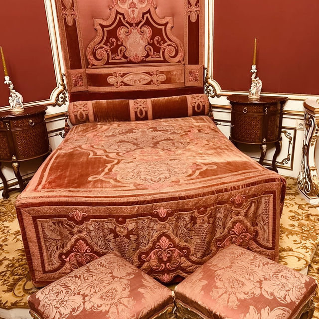 🌟 Peleș Castle Solo Escape: Romania’s Crown Jewel in the Carpathians! #SoloRoyalAdventure 🌟 Peleș Castle Solo Escape: Romania’s Crown Jewel in the Carpathians! #SoloRoyalAdventure