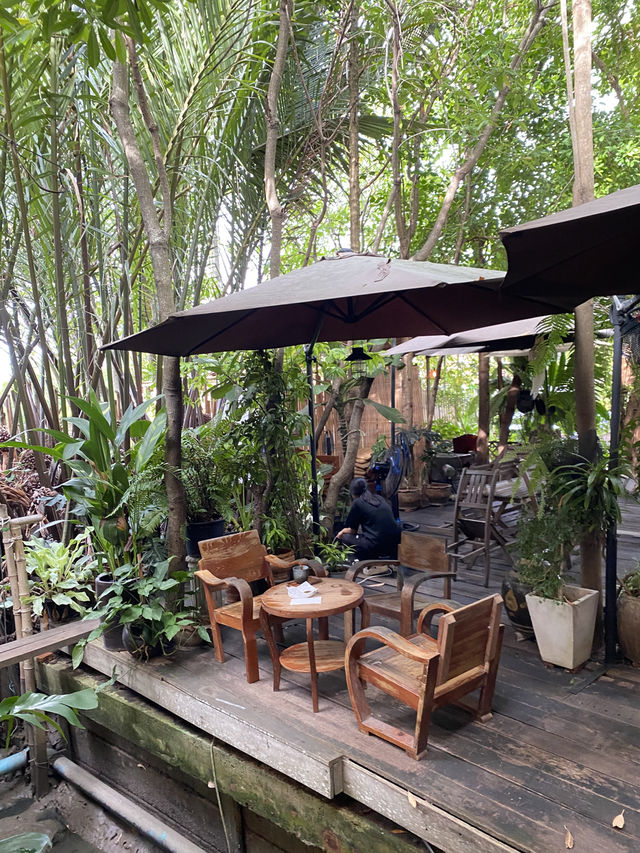 🌳 Hidden Tree – คาเฟ่ซ่อนตัวกลางธรรมชาติ