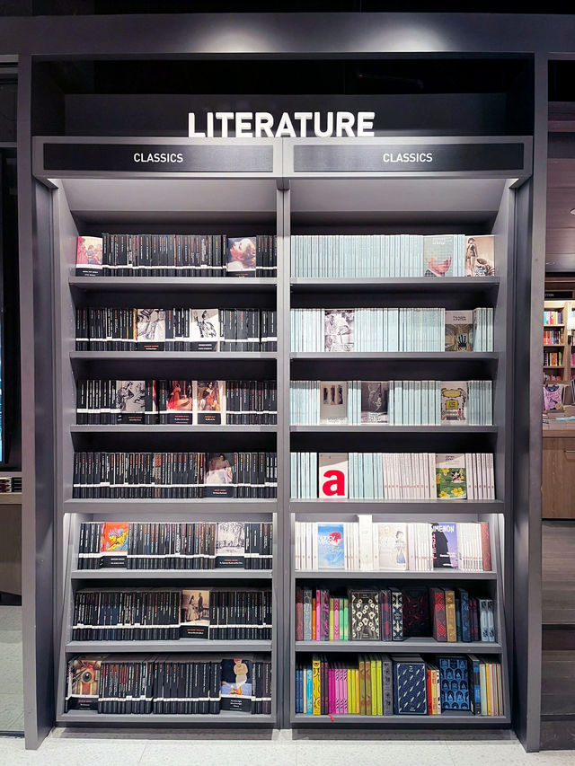 Eslite Spectrum KL: Beautifully Aesthetic Bookstore You Must Visit