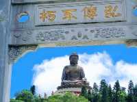  Ascend to Serenity at Tian Tan Buddha