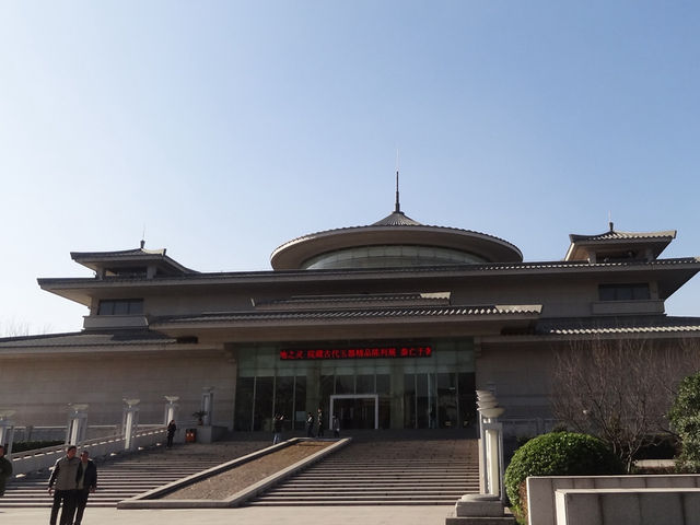 A Serene Hall Built by Past and Present: A Modern Natural History Created for a Pagoda