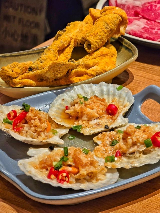 頂級食材火鍋和牛海鮮吃到飽