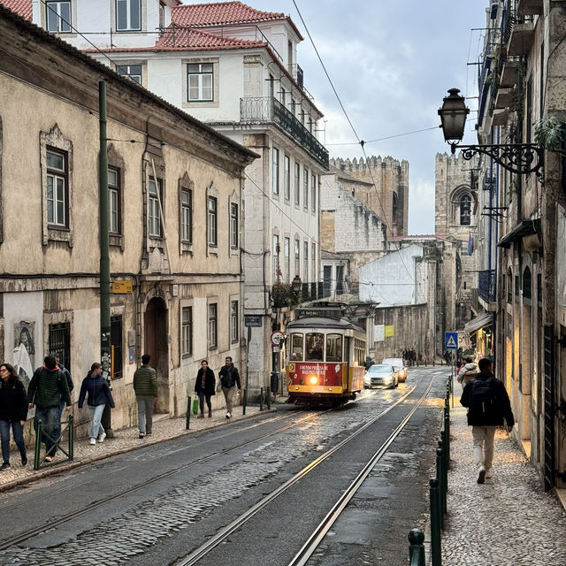 🇵🇹リスボンは7つの丘のカラフルな魅力！🌊🏰✨