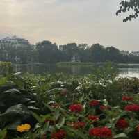 🐢✨ Hoàn Kiếm Lake – หัวใจของฮานอย 