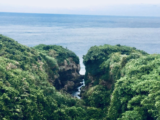 🌊「海的盡頭,是原始與自由的呼吸。」 🌊「海的盡頭,是原始與自由的呼吸。」