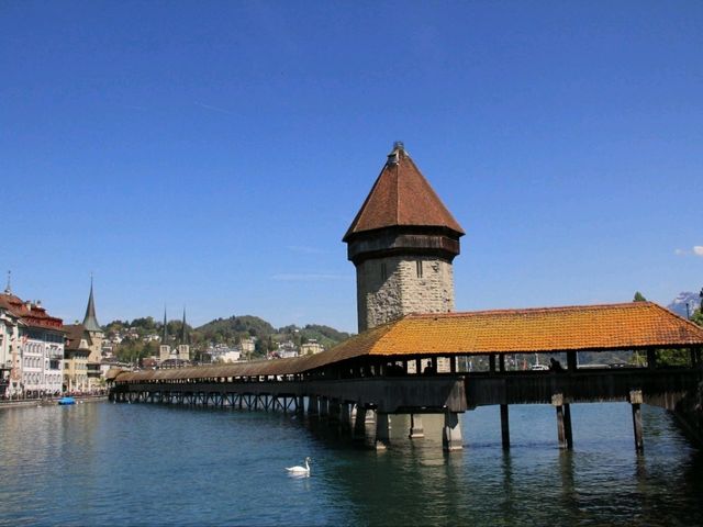 สะพานไม้ คาเพลล์บรึคเคอ