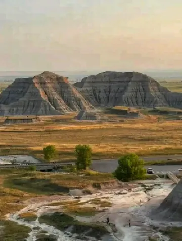 Badlands National Park観光ガイド2026年：人気スポット、グルメ