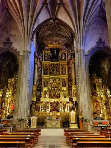 로그로뇨에서 꼭 봐야 할 건축적 경이로움