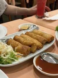 プーケット伝統の味を未来に紡ぐ:Raya Restaurant