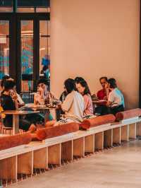V88 Cafe & Bar – Chill Vibes at BBCC