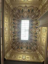🖼️ Louvre Museum: A Timeless Treasure in the Heart of 
