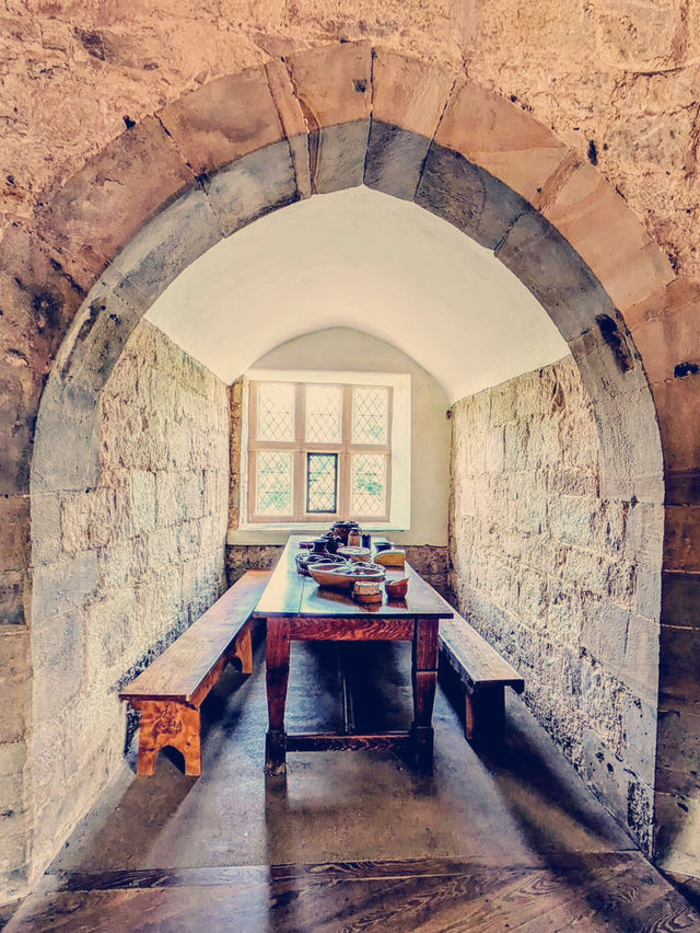 Solo on the Marches: A Day at Chirk Castle