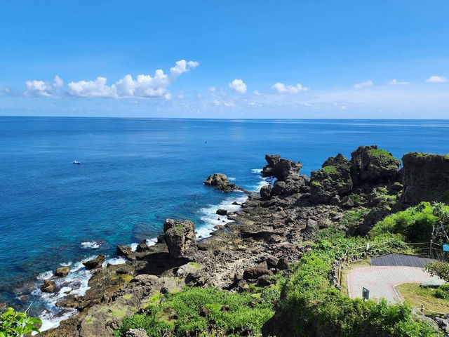 🌊🪨 Breathtaking Coastal Views at Maobitou Park (貓鼻頭公園) 🌅✨