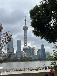Couples’ Chill Weekend in Shanghai: Iconic Sights, Cloudy Vibes & Hidden Eats ☁️🏙️