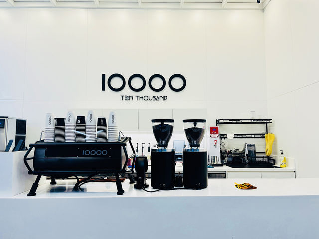 Ten Thousand: minimalist cafe at Lotte West Lake🇻🇳🎉 Ten Thousand: minimalist cafe at Lotte West Lake🇻🇳🎉
