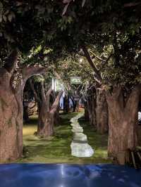 Aquarium Raksasa di Dalam Mall