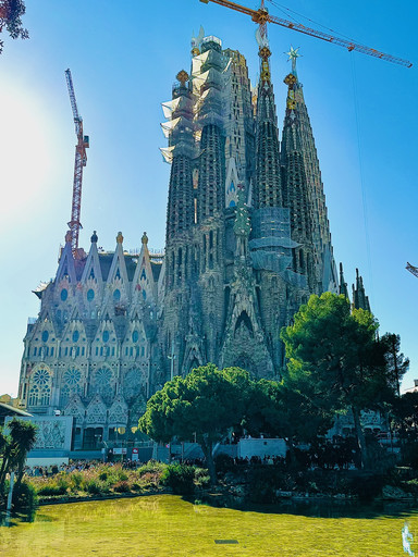 過大評価？…とんでもない！サグラダ・ファミリア。 | Trip.com バルセロナ