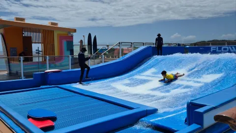 [Cruise Travel] "The Ultimate High-Tech Mega Cruise!" Royal Caribbean's 'Icon of the Seas' Real Review & Facilities Guide. — traveler post in CocoCay
