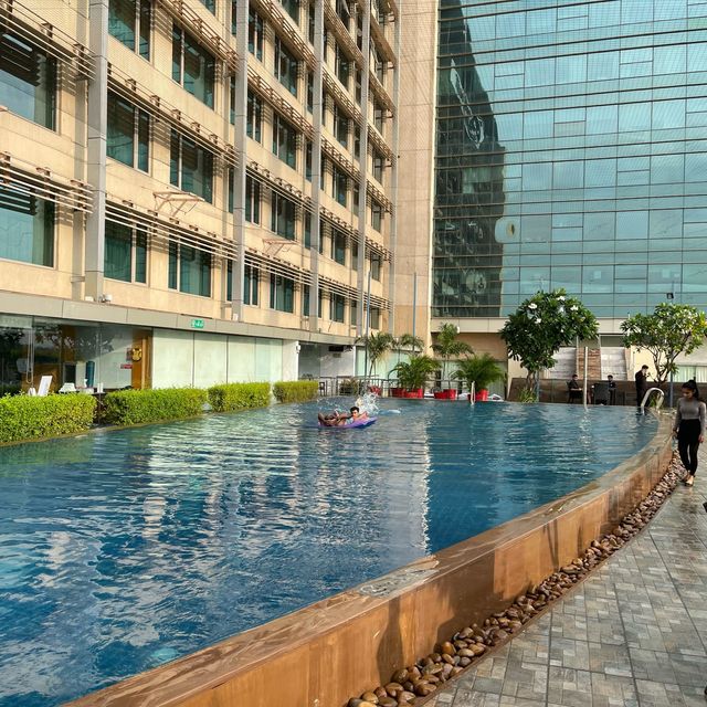 Swimming pool/spas/gym@Crowne Plaza Ahmedabad