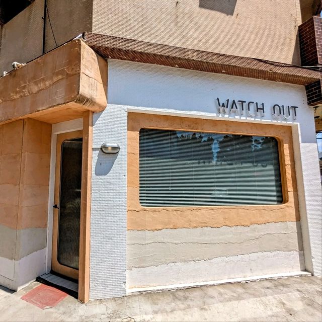台南-美式現代風格咖啡店：WATCH OUT