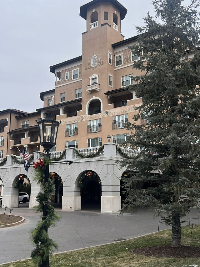 The Broadmoor at Christmas 🎄 