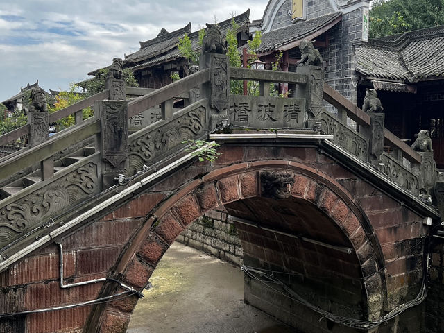 Beautiful Ancient City, lot's to see and do, a small taste of old Chinese tradition & culture.