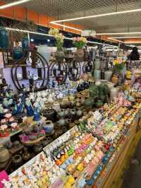 The biggest of flowers market in asia