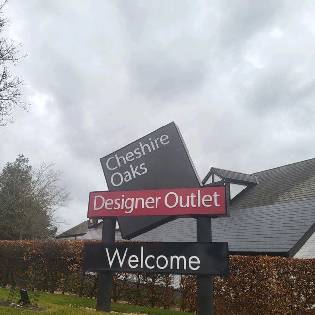 Cheshire oaks designer outlet