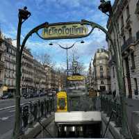 To the romantic Paris 