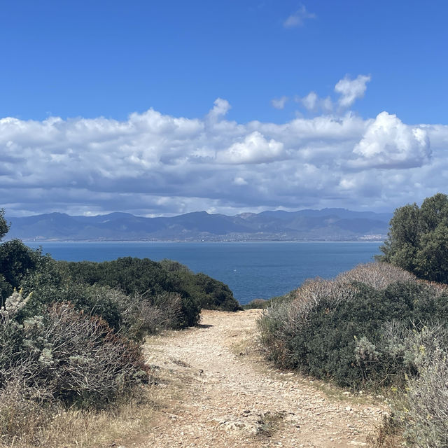 Leading up to the Lighthouse 