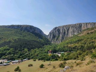 Mountain Hike - Exploring Cheile Turzii