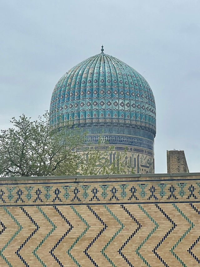 The Bibi-Khanym Mosque