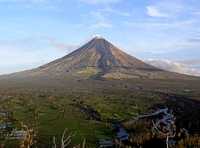 Mount Mayon: A majestic volcano in the Philippines!