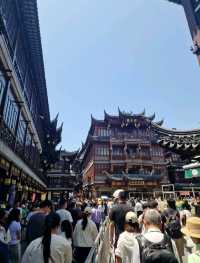 Have you experienced the calm of Yu Garden yet? 🌸🎐🎋