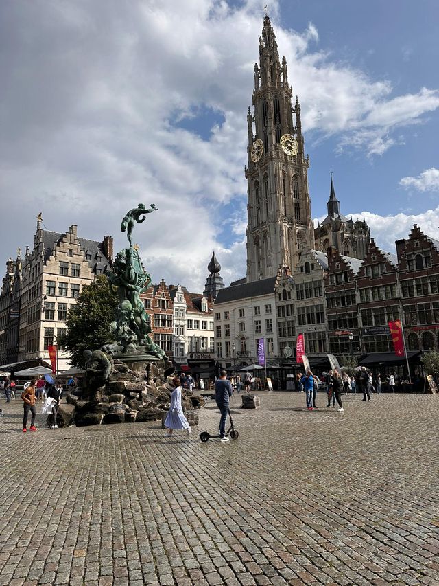 Antwerp: come for the diamonds, stay for the vibes 💎🎶