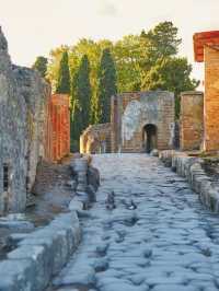 🧱 Pompeii – The Eternal City Frozen in Time