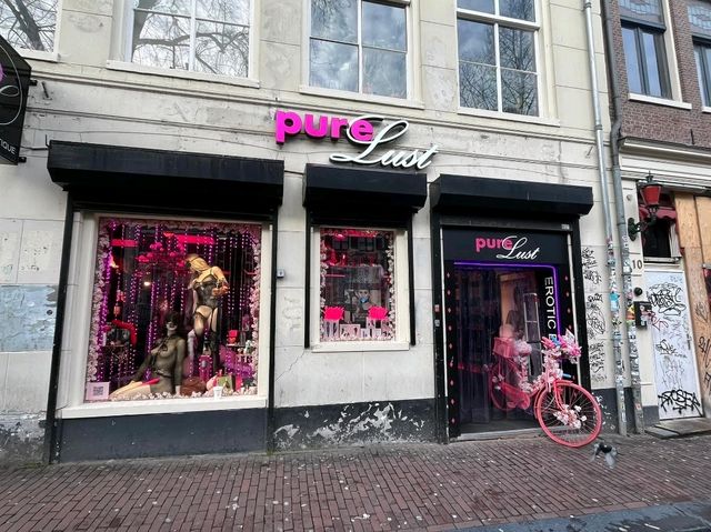 Epic Canal Feels🌙