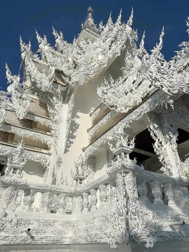 Chiang Rai White Temple | Thailand