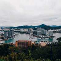 'Fall'ing In Love With an Island | Sanya