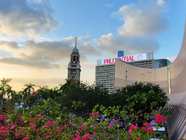 九廣鐵路鐘樓，見證香港百年鐵路史